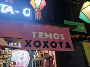 'Não bebe, se chupa': conheça xoxota, drink sucesso no São João de Campina