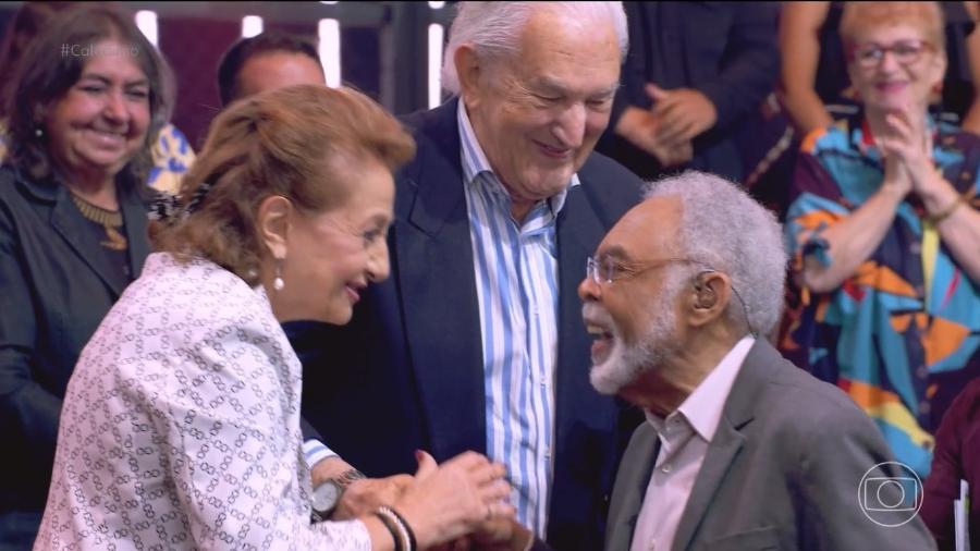 Gilberto Gil com Vicente Creazzo e dona Edma - Reprodução/Globoplay/TV Globo