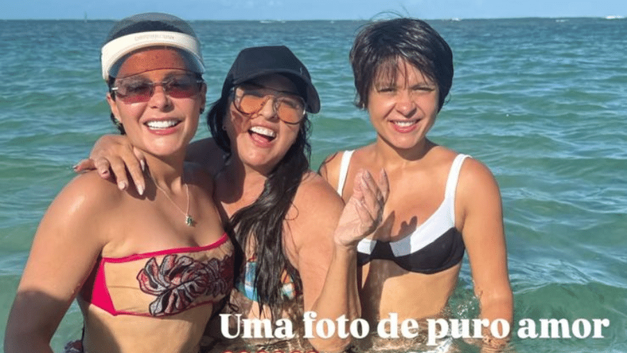 Maiara com a mãe, Almira, e a irmã, Maraisa Maiara com a mãe, Almira, e a irmã, Maraisa