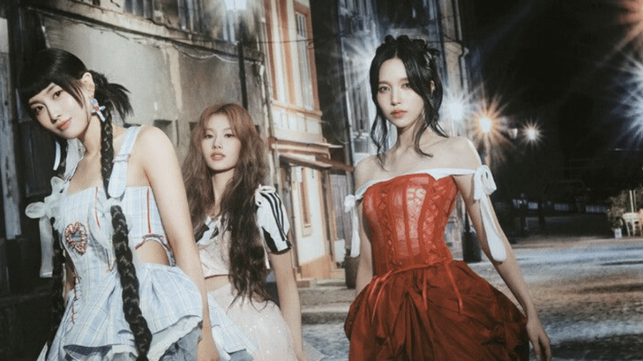 MiSaMo: Mina, Sana e Momo do Twice em seu novo disco "Haute Couture" - JYPE/Divulgação