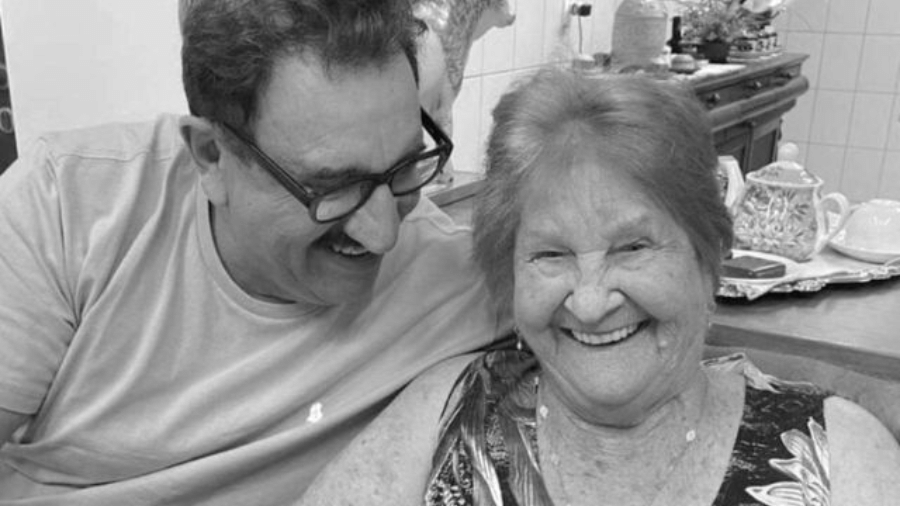 Morre mãe de Ratinho aos 93 anos