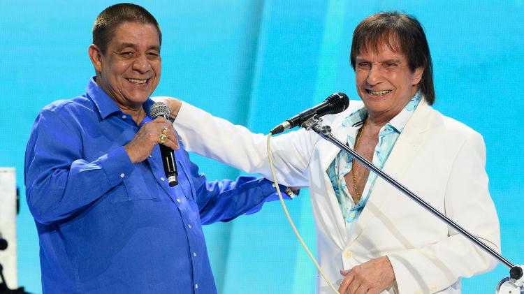 Zeca Pagodinho também subiu ao palco com Roberto Carlos