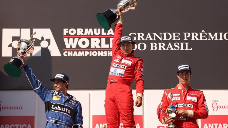 "Pure racing pure driving." Com esta frase de Ayrton Senna, o ator Gabriel Leone define bem uma das forças motrizes que sempre impulsionaram o piloto e que o impulsionou também para vivê-lo em "Senna"