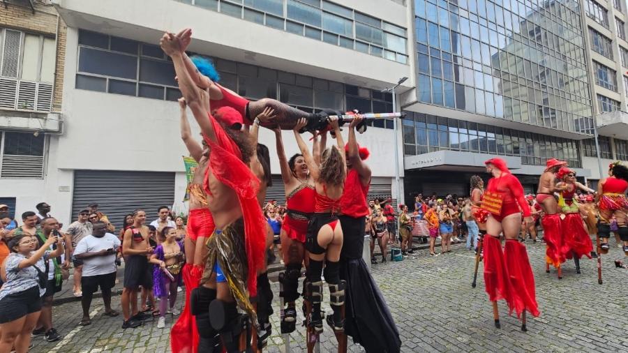 Bloco Não Monogamia Gostoso Demais abre o Carnaval não oficial, no Rio de Janeiro