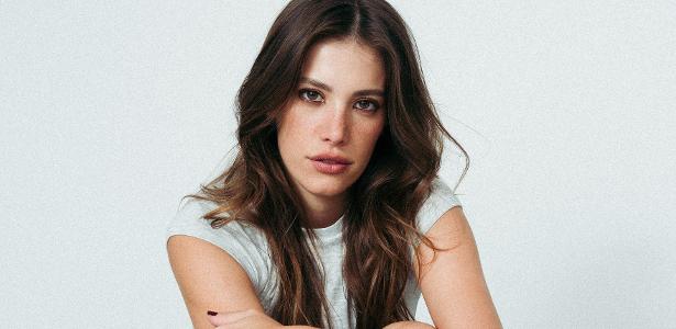 Caroline Dallarosa conecta arte, presença digital e Arqueologia