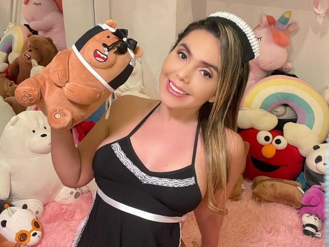 Mimi boliviana fudendo