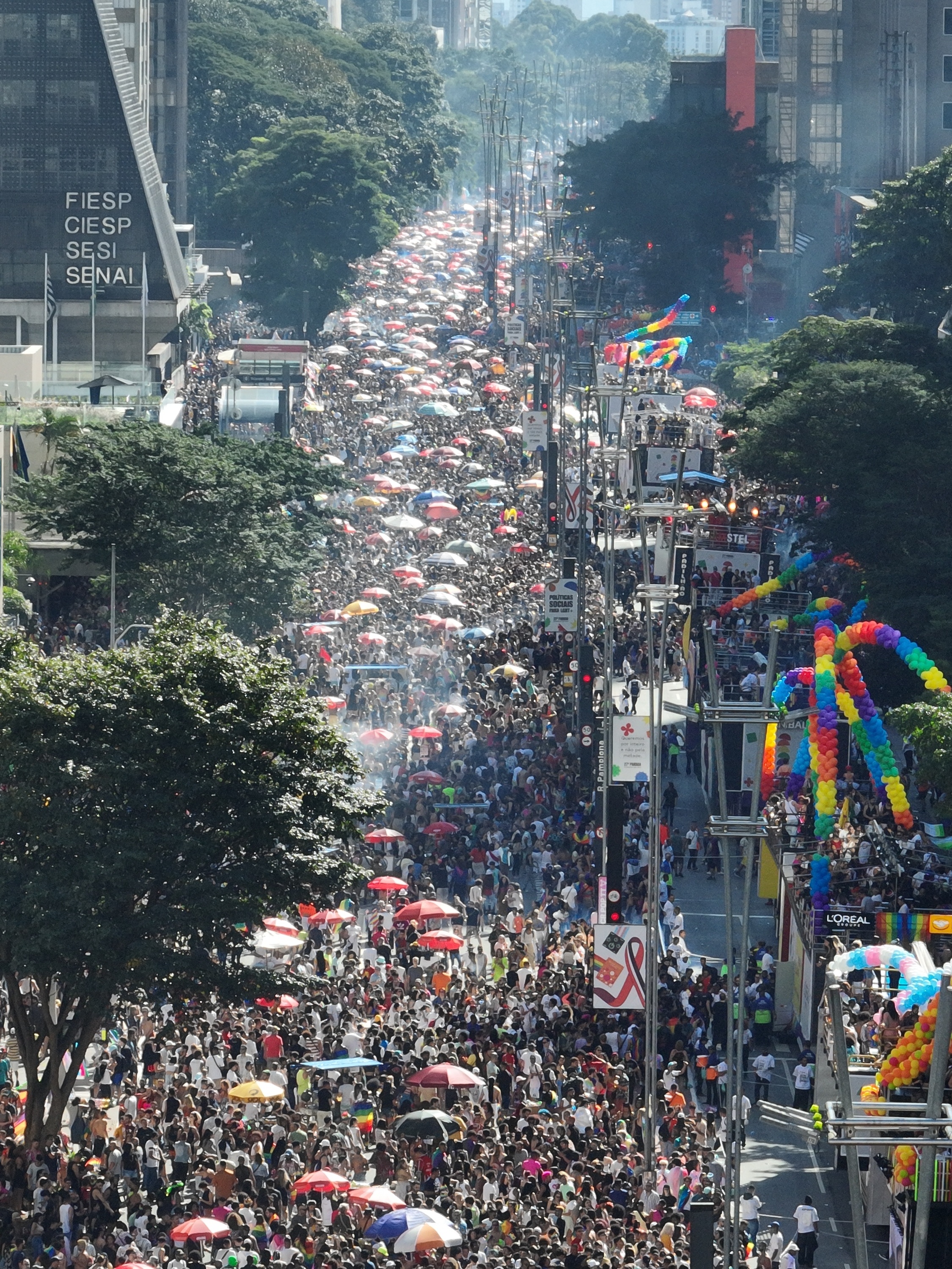 Movimento LGBT só quer dinheiro, diz ex-gay em entrevista exclusiva