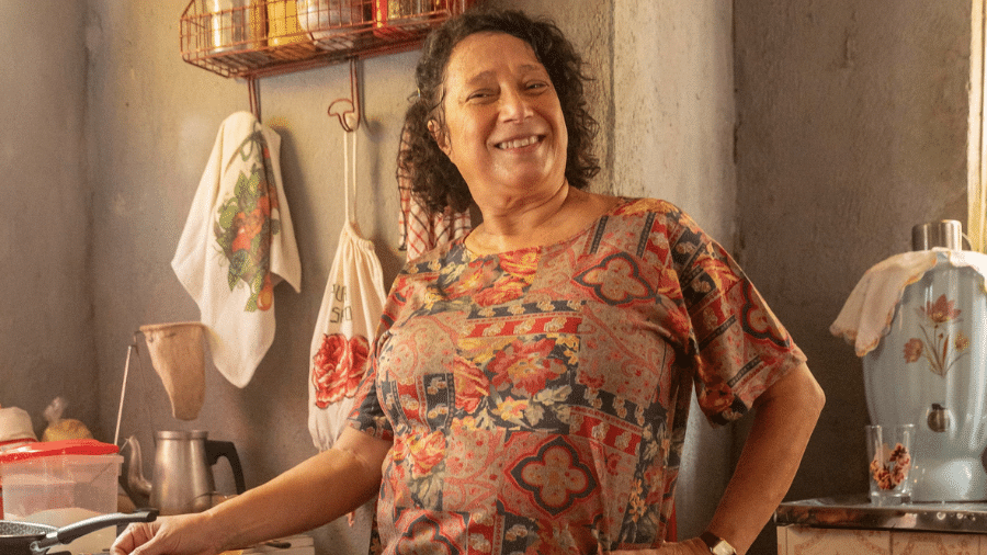 Dona Castorina (Fátima Patrício) em "No Rancho Fundo" - Léo Rosário/Globo