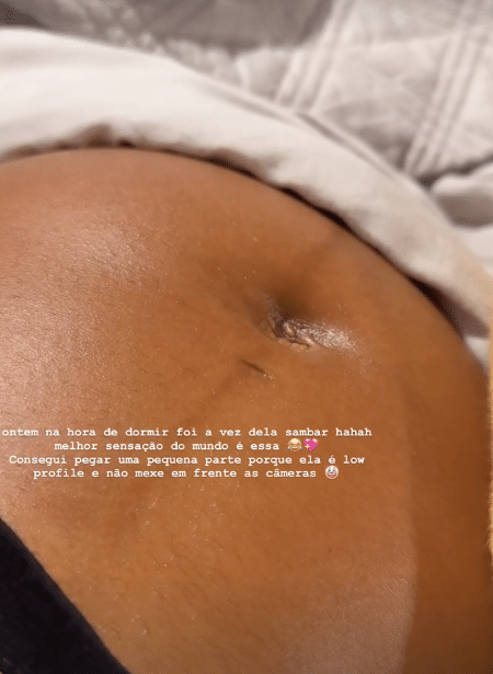 Brunna Gonçalves mostra barriga de grávida após ensaio Brunna Gonçalves mostra barriga de grávida após ensaio
