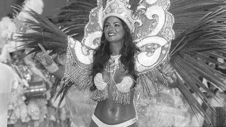 Carnaval de 1995: Luiza Brunet, madrinha da bateria da escola de samba Imperatriz Leopoldinense