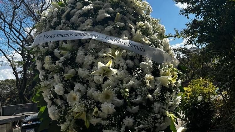 Faustão e família enviaram coroa de flores para Caçulinha