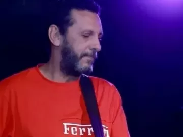 Ex-guitarrista da banda Camisa de Vênus, Gustavo Mullem morre aos 72 anos