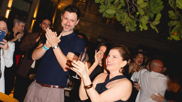 Débora Bloch e Guilherme Magon na festa de "Vale Tudo" (Globo) no Copacabana Palace Débora Bloch e Guilherme Magon na festa de "Vale Tudo" (Globo) no Copacabana Palace