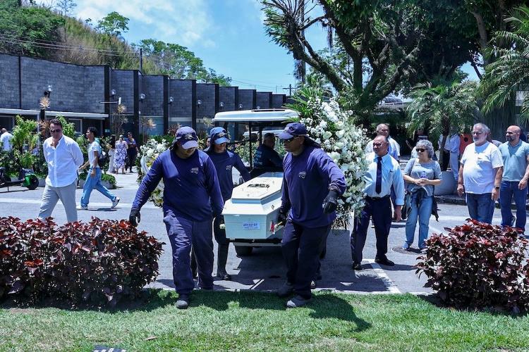 Roberto Carlos se despediu da irmã Norma Braga Roberto Carlos se despediu da irmã Norma Braga