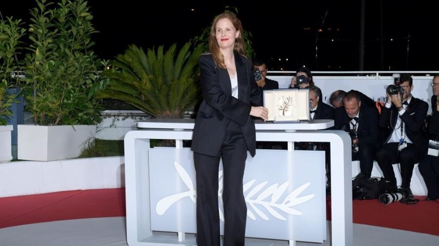 Justine Triet conquistou neste sábado a Palma de Ouro do 76º Festival de Cannes - Kristy Sparow/Getty Images