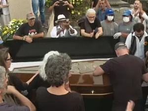 Ziraldo é enterrado em cemitério no Rio com a presença de familiares