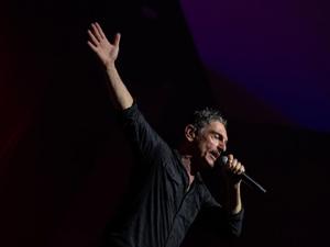 Paulo Miklos estreia Coisas da Vida no Tokio Marine Hall