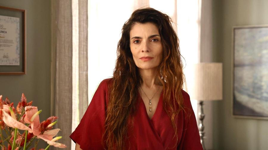 Ana (Arieta Corrêa) em 'Vale Tudo' Ana (Arieta Corrêa) em 'Vale Tudo'