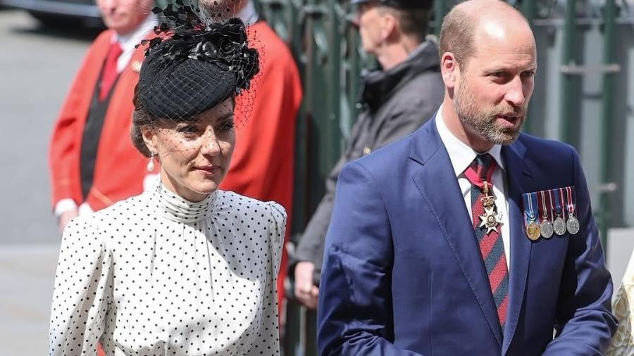 Kate Middleton e Príncipe William tiveram castelo invadido por homem 'sob efeito de drogas' Kate Middleton e Príncipe William tiveram castelo invadido por homem 'sob efeito de drogas'