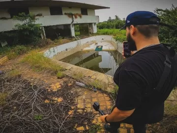 Mansão em ruínas que Hebe Camargo morou vai novamente a leilão