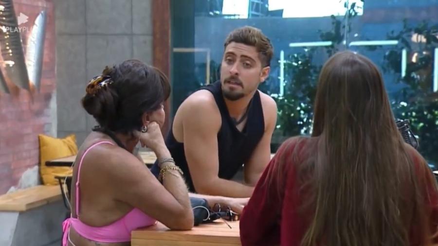 Power Couple 7: Eike acusa Radamés de comentário homofóbico