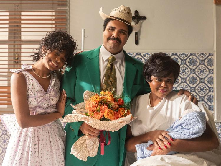 Ana Maria (Rebeca Carvalho), Mirosmar (Paulo Vieira) e Iolanda (Carla Cristina Cardoso) em 'Garota do Momento' Ana Maria (Rebeca Carvalho), Mirosmar (Paulo Vieira) e Iolanda (Carla Cristina Cardoso) em 'Garota do Momento'