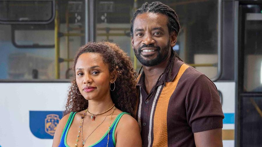 Madalena (Jéssica Ellen) e Jão (Fabrício Boliveira) em "Volta por Cima" - Fábio Rocha/Globo