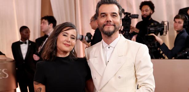 Wagner Moura alfineta Critics Choice no tapete vermelho do Globo de Ouro