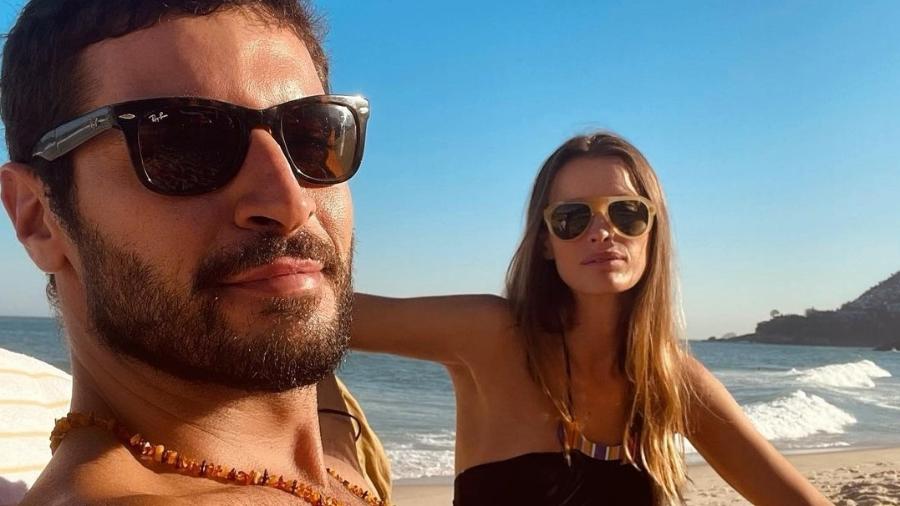 Leandro Lima e a mulher, Flavia Lucini, posam nus em ensaio - Reprodução/Instagram