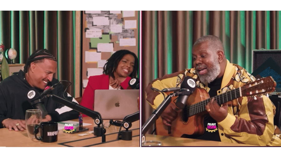 Mano Brown sorri enquanto Péricles canta "Lucidez" Mano Brown sorri enquanto Péricles canta "Lucidez"