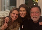 Schwarzenegger passa o Natal com a ex 14 anos após escândalo de traição
