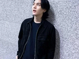 Suga, do BTS, é multado em R$ 63 mil por dirigir patinete elétrico sob efeito de álcool