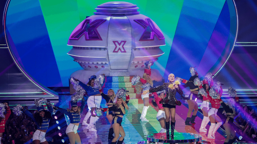 Xuxa, sua nave e as paquitas marcaram gerações e seguem sendo um sucesso nos 60 anos de Globo