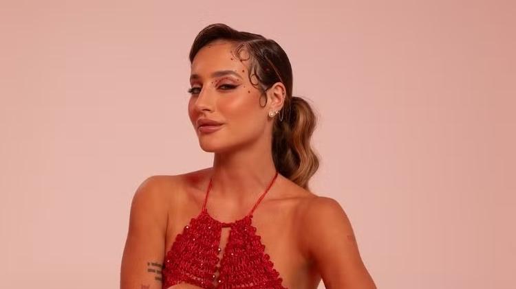 Bruna Griphao em look para ensaio do Salgueiro