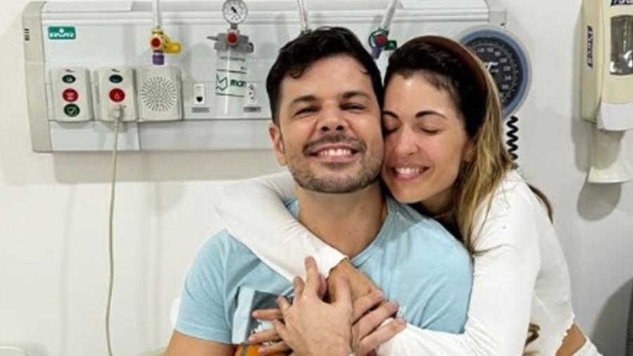 Esposa de Jonas Almeida atualiza estado do marido Esposa de Jonas Almeida atualiza estado do marido