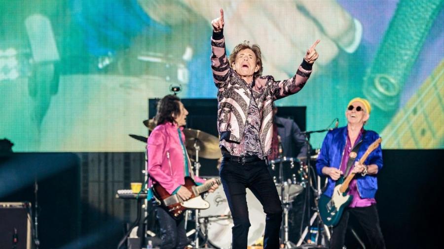 Rolling Stones homenageiam baterista Charlie Watts, que morreu em 2021, em show em Milão (Itália) - Sergione Infuso/Corbis/Getty Images
