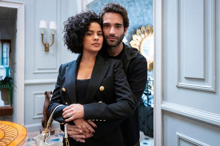 Maria de Fátima (Bella Campos) e Afonso (Humberto Carrão) em 'Vale Tudo' Maria de Fátima (Bella Campos) e Afonso (Humberto Carrão) em 'Vale Tudo'