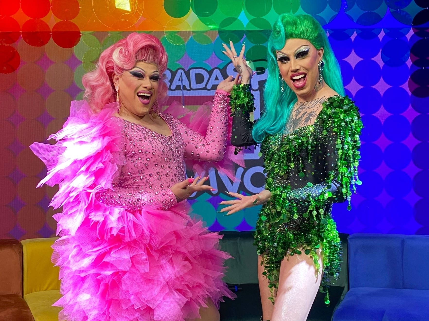 Parada LGBT tem música, ferramenta contra ódio e crítica ao desmonte do SUS