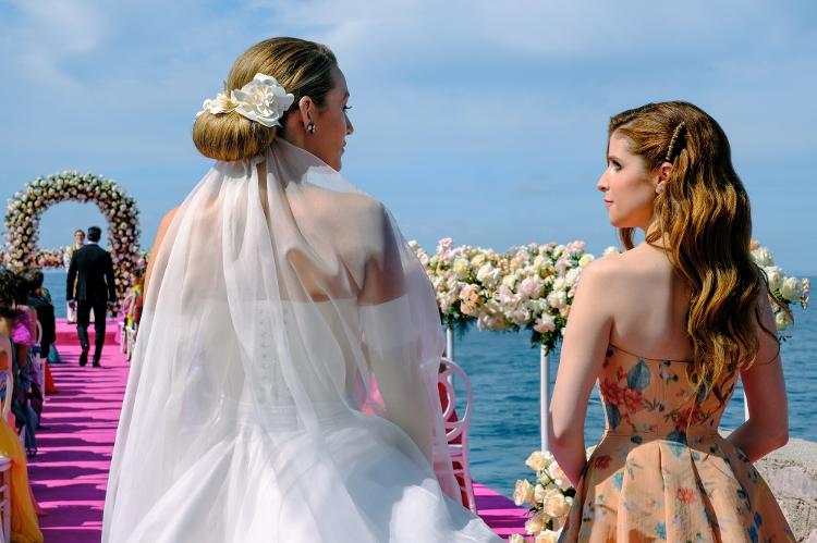Blake Lively e Anna Kendrick em cena de 'Outro Pequeno Favor' Blake Lively e Anna Kendrick em cena de 'Outro Pequeno Favor'