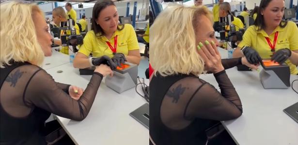 Ana Maria Braga se diverte em visita ao Poupatempo