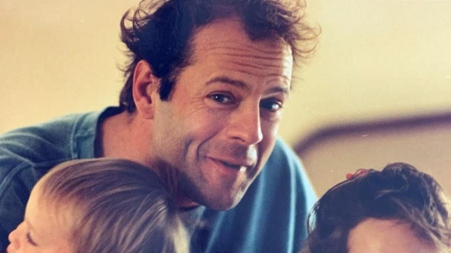 Filha de Bruce Willis compartilhou foto antiga do ator - Reprodução/Instagram