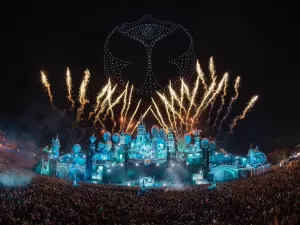 Tomorrowland Brasil encerra com show de drones, Ludmilla e Pedro Sampaio