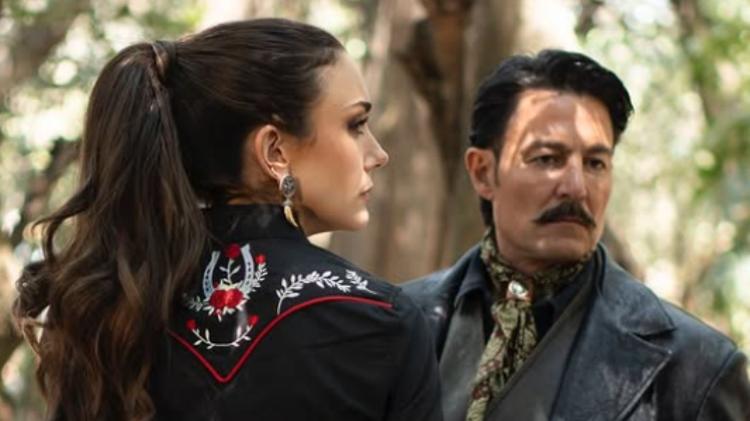 Ana Belena e Fernando Colunga nos bastidores de 'Amanhecer', nova novela da Televisa Ana Belena e Fernando Colunga nos bastidores de 'Amanhecer', nova novela da Televisa