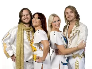 Integrantes do ABBA se reúnem para receber honraria sueca