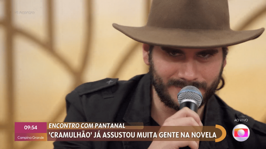 Gabriel Sater interpretou o cramulhão no "Encontro" (TV Globo) - Reprodução/TV Globo