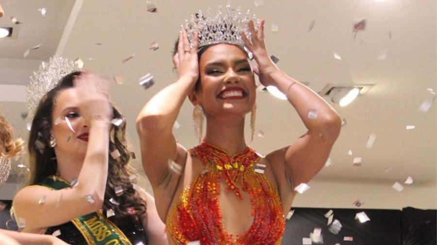 Maria Vitória é coroada Miss Grand Mato Grosso na última sexta-feira (26); ela renunciou ao título após bastidores