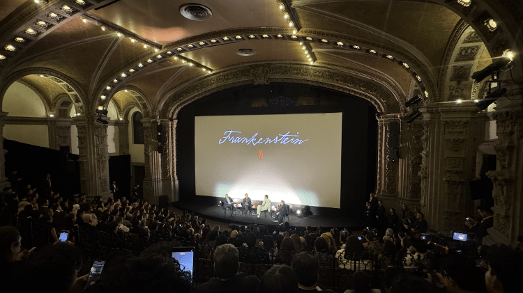 "Frankenstein" teve première no México no majestoso Antiguo Colegio de San Idelfonso  