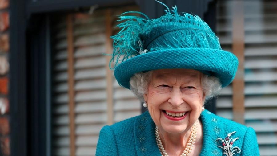 Rainha Elizabeth visita set da novela "Coronation Street" - Scott Heppell - WPA Pool/Getty Images