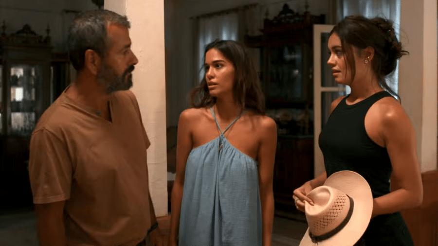 José Inocêncio (Marcos Palmeira), Mariana (Theresa Fonseca) e Eliana (Sophie Charlotte) em "Renascer" - Reprodução/Globo