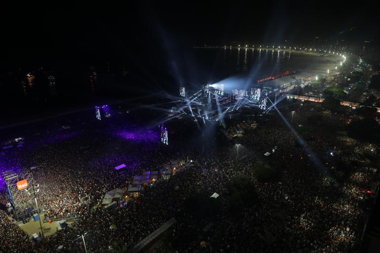 Público acompanha show de Madonna no Rio